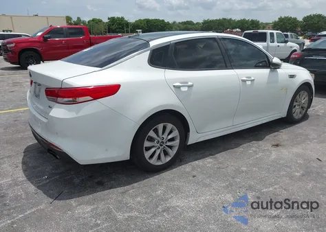 2016 Kia Optima Ex z USA, uszkodzony, nr VIN 5XXGU4L35GG099911